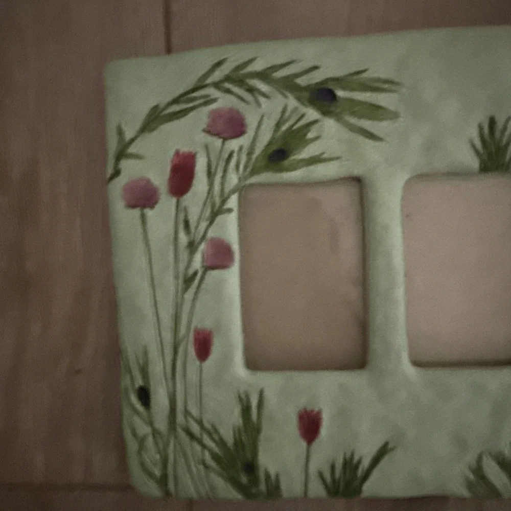 1997‎ Ceramic Photo Frame Embossed Flowers 2 Openings 2